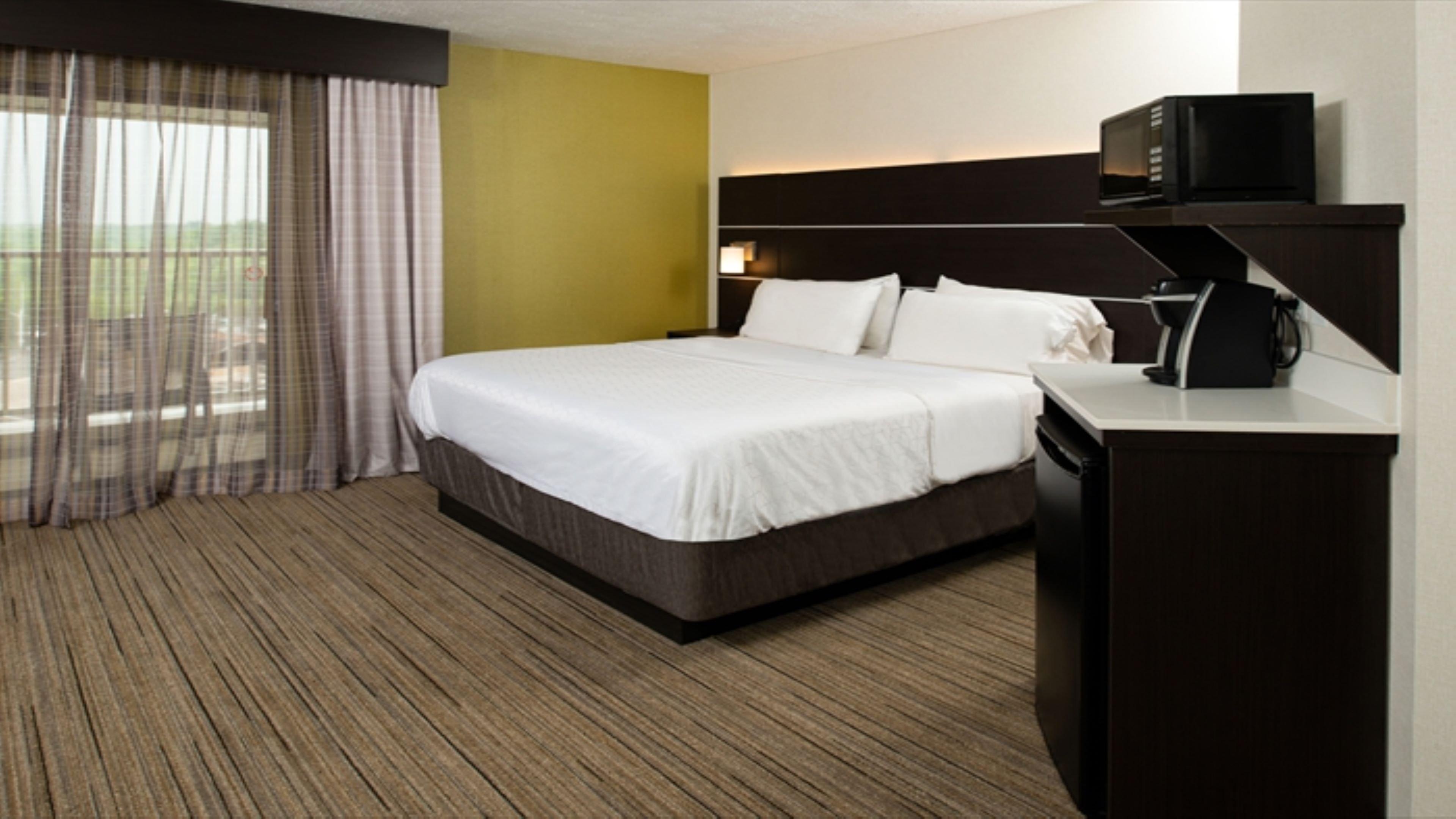 Holiday Inn Express Cincinnati West By Ihg Dent Exterior foto